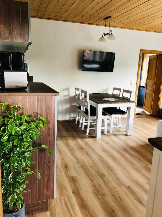 Ruhige Ferienwohnung Direkt Am Rennsteig Neuhaus am Rennweg Buitenkant foto