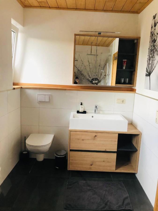Ruhige Ferienwohnung Direkt Am Rennsteig Neuhaus am Rennweg Buitenkant foto